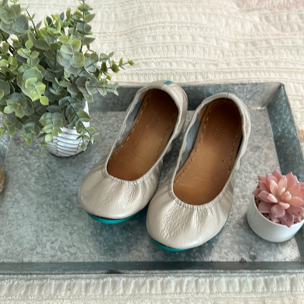 OG Feather Grey Tieks